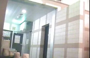 Fiatal, ingyen nezheto szex filmek rossz, levetkőzni, majd érintse meg a punci a bugyiját
