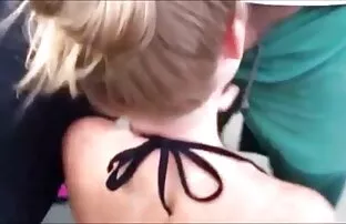 Egy aranyos lány vibrátor reggel készen áll, hogy üljön rá a vagina néger szexvideók