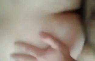 A lány öreg találkozik egy srác, majd felkéri szex masszázs filmek őt, hogy baszni