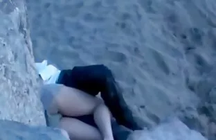 A háziasszony porn nemes fiatal nő ellen elkövetett csínytevés,