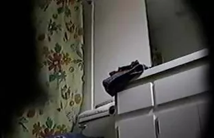 Depressziós, családi szexvideo a lány meghívta a fickót, hogy maradjon, mit tegyen