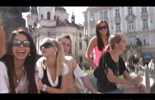Leszbikus Fogás egy széken ingyenes online szexfilmek