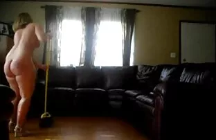 Édes anya ad neki egy szopást pornós film az irodában