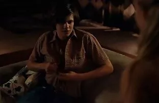 A szex videó film srácok a fürdőszobában egy pornó modell, fiatal, fasz fantasztikusan vele