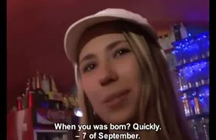 Gyönyörű érett néger szexfilmek modellek pornó elvesztette a barátját az ágyon, nővér